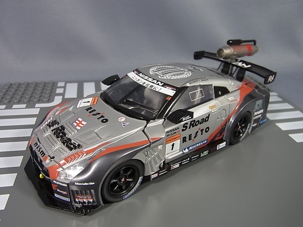 Takara Tomy Transformers Super GT 03 GTR Megatron Out Of Package Images  (12 of 18)